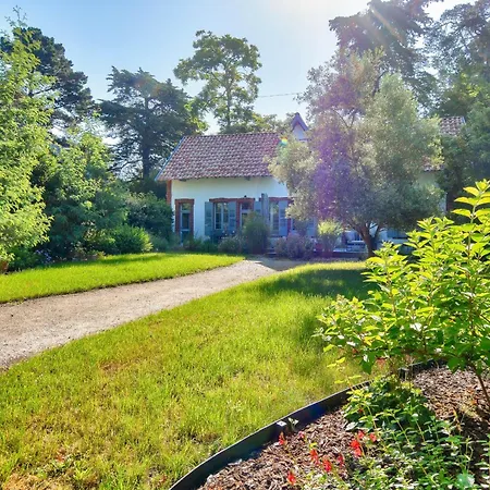 Prázdninový dům Traditionnelle Pour 8 - 550m De La *