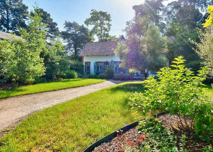 Hébergement de vacances Traditionnelle Au Coeur Du Bois De La Chaise *
